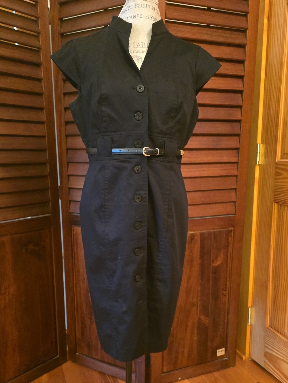 Calvin Klein Black Cap-Sleeve Button-Front Midi Dress